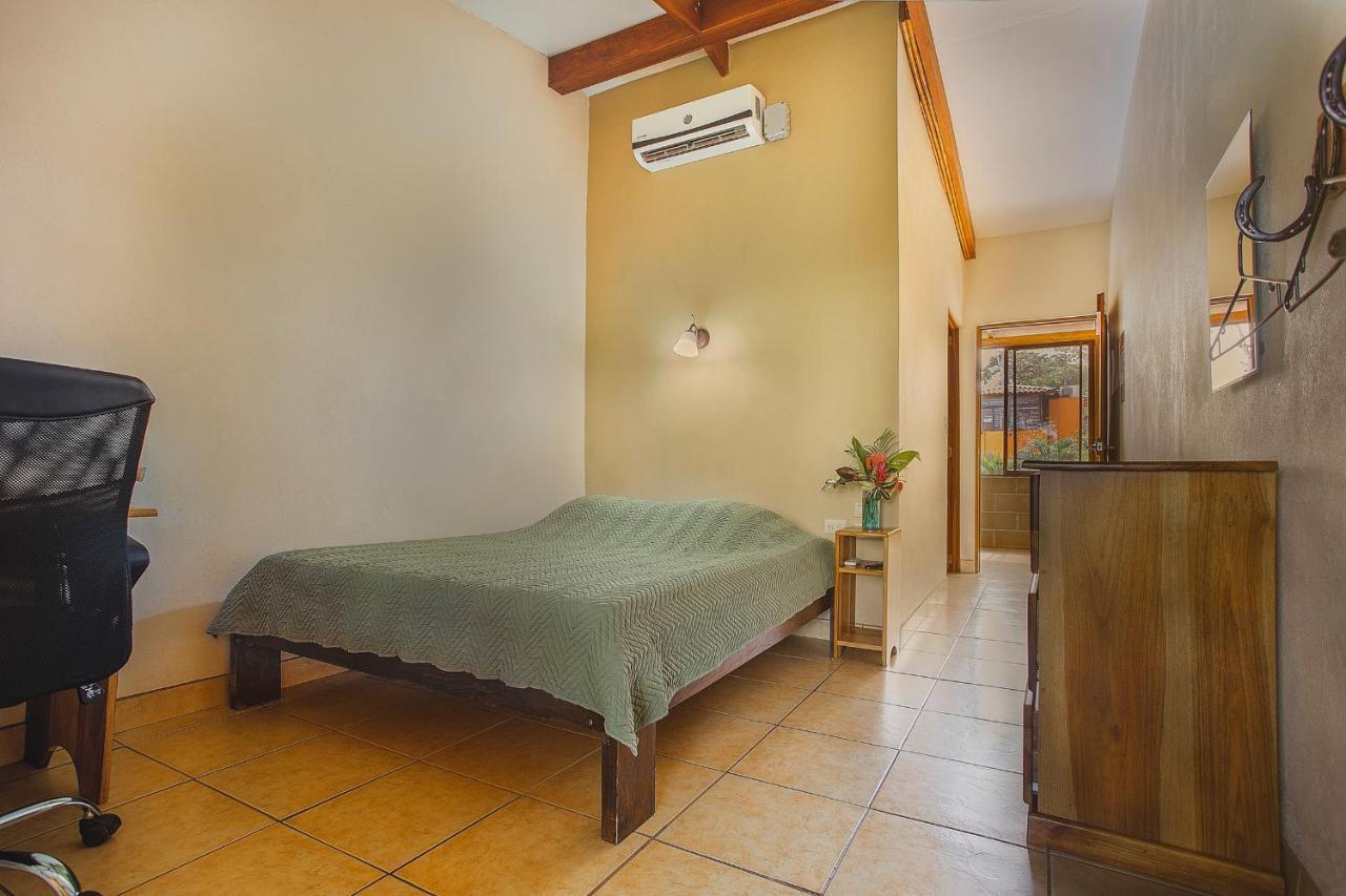 Hotel La Hacienda Quesada  Luaran gambar