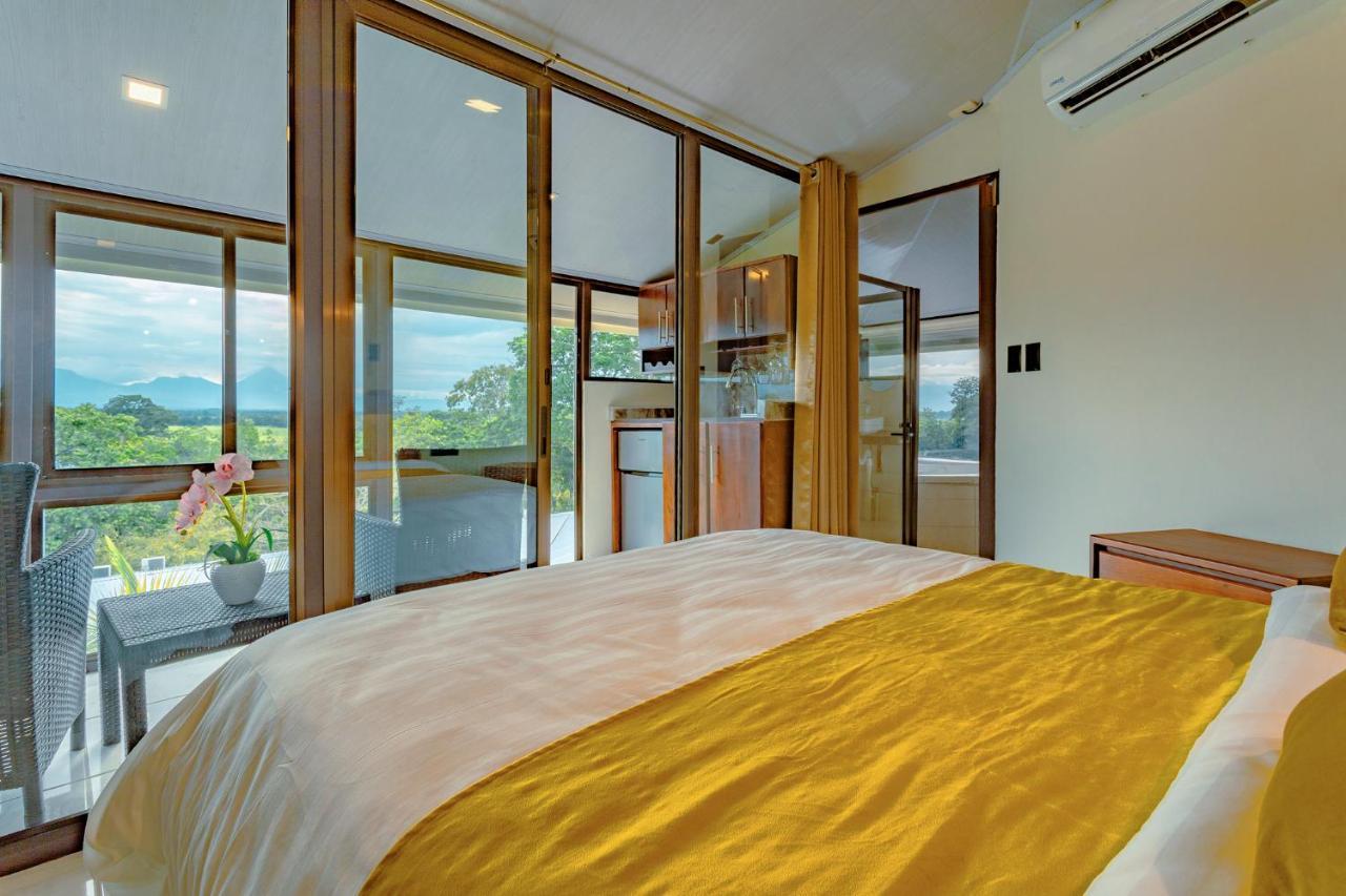 Hotel La Hacienda Quesada  Luaran gambar