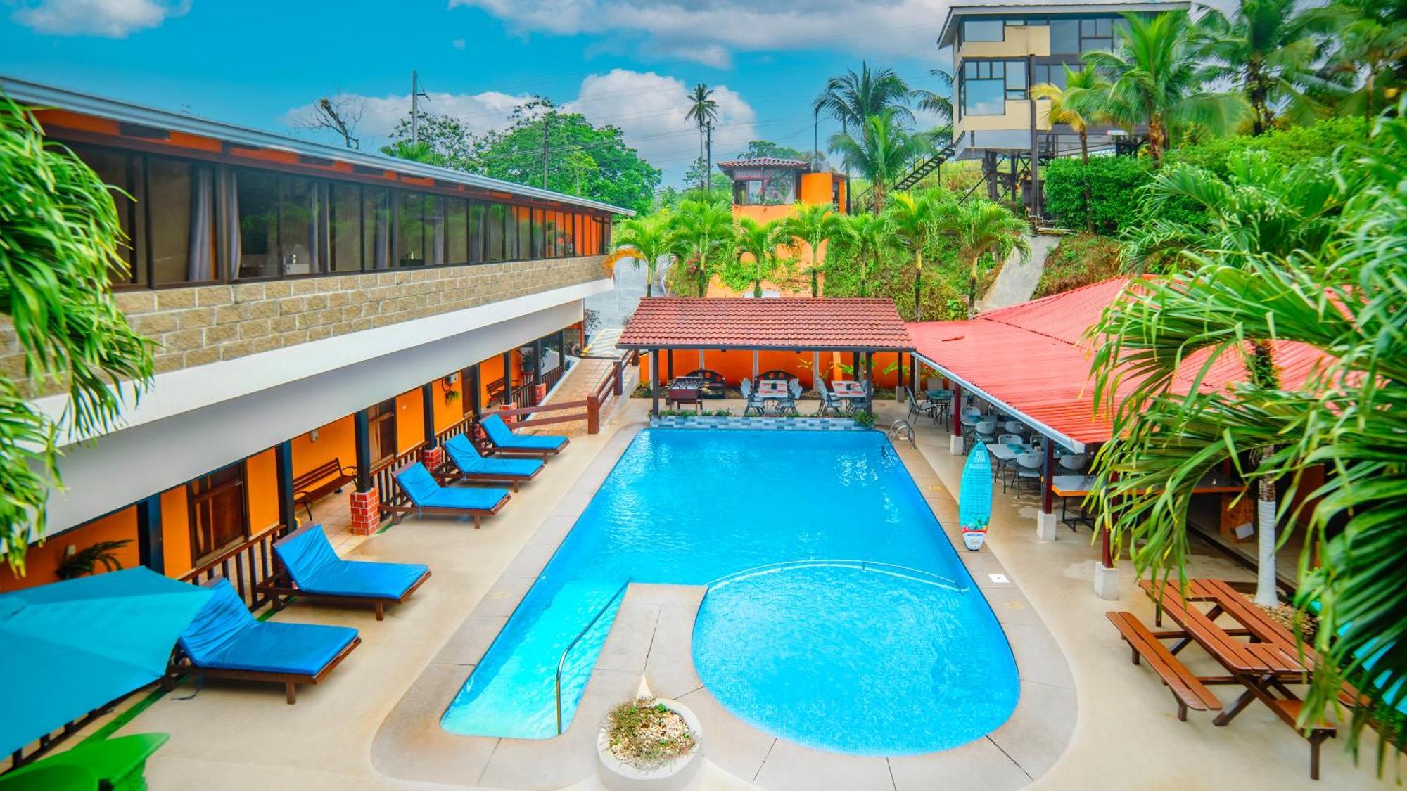 Hotel La Hacienda Quesada  Luaran gambar