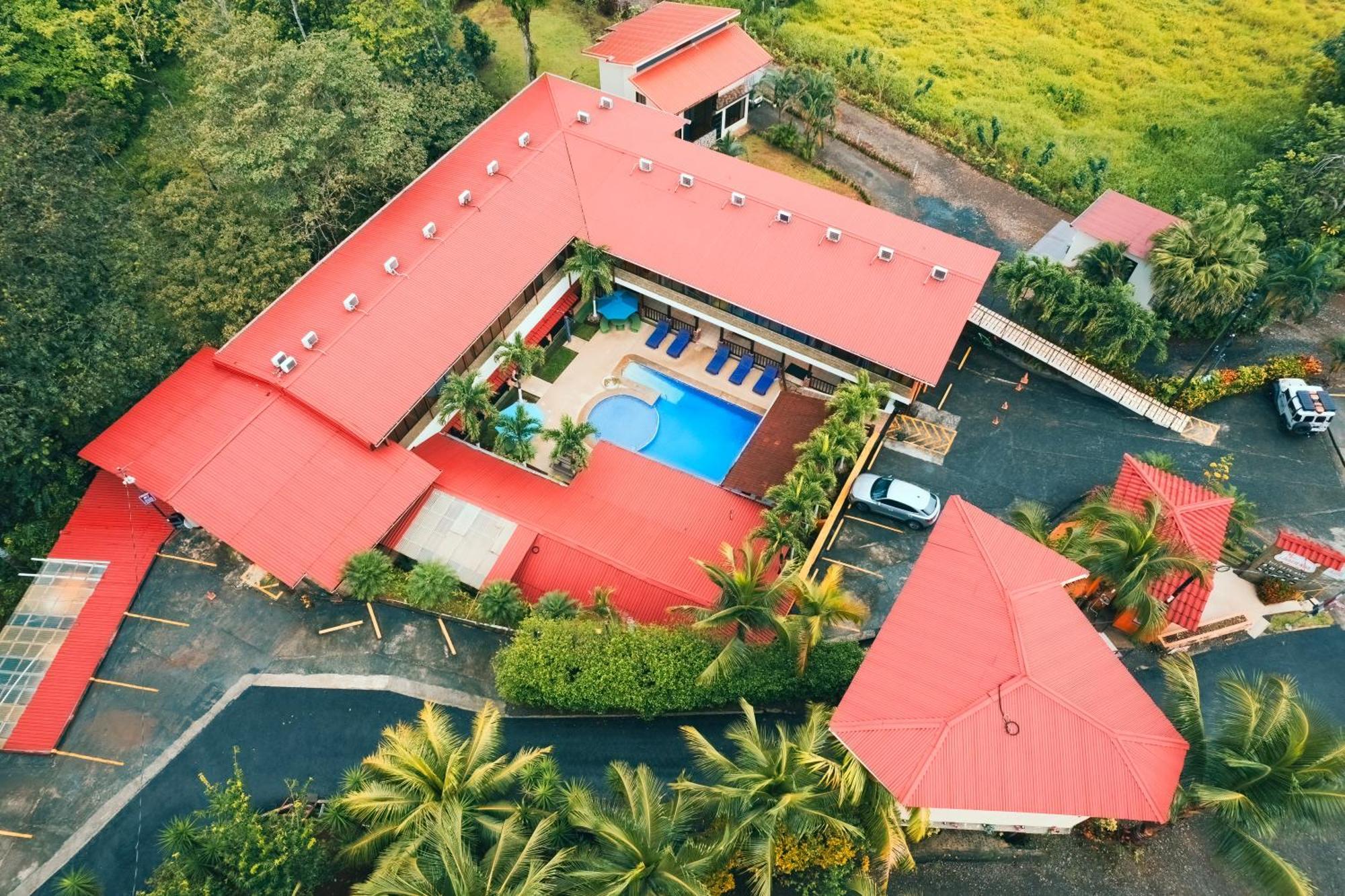 Hotel La Hacienda Quesada  Luaran gambar