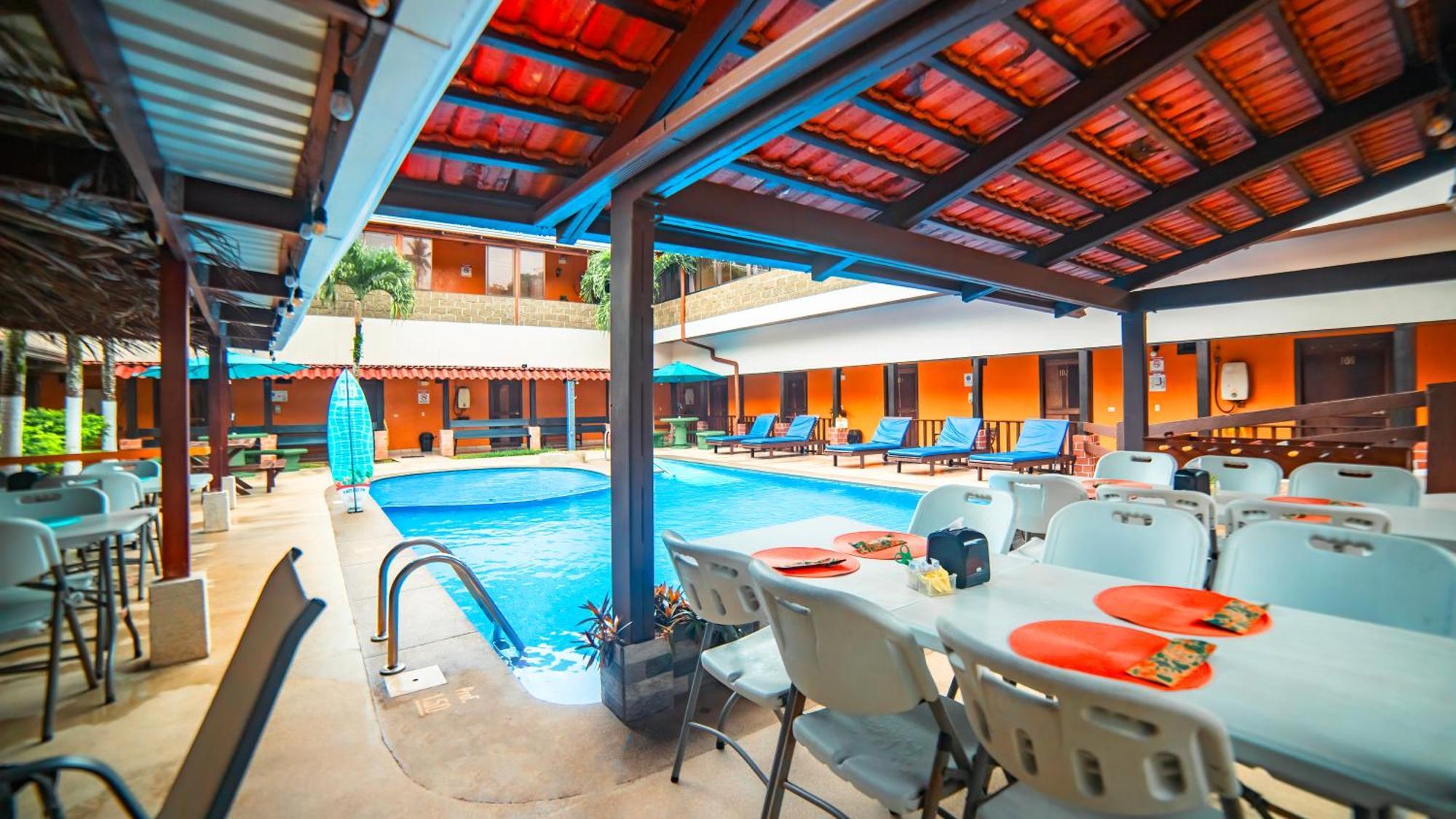 Hotel La Hacienda Quesada  Luaran gambar
