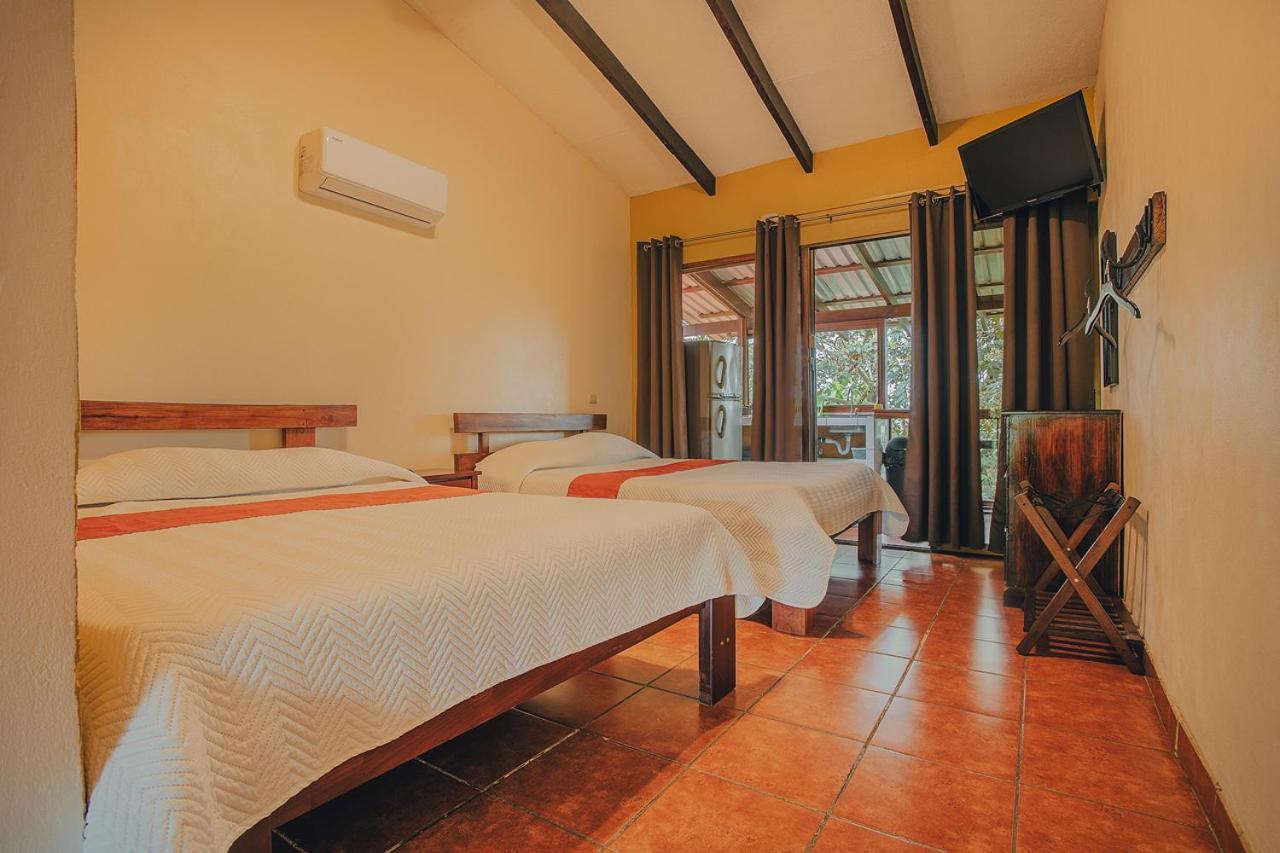 Hotel La Hacienda Quesada  Luaran gambar